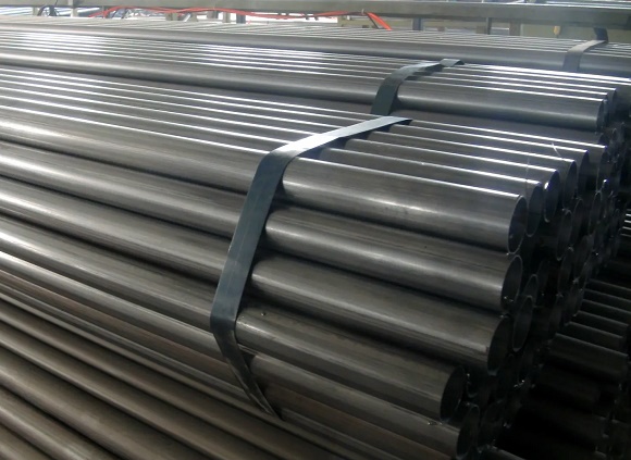 为什么304亚搏足球管焊缝是黑色？