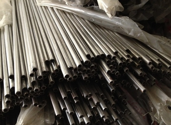 304亚搏足球管许用应力是多少