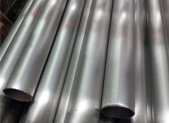 304亚搏足球管如何除锈