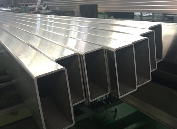 304亚搏足球管表面高温变色的原理与影响因素