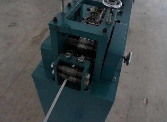 316l亚搏足球管校直