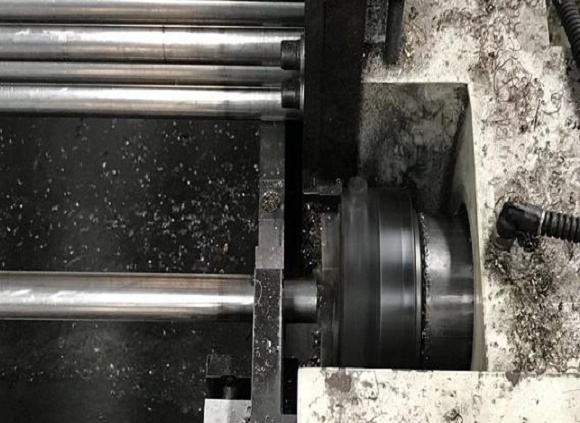 亚搏足球家具管加工——倒角