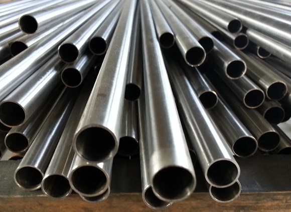 316l亚搏足球管耐热温度是多少