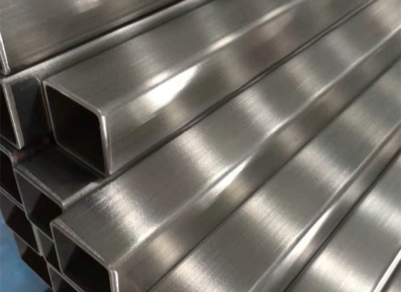 亚搏足球制品管切削加工时造成表面不光滑的原因