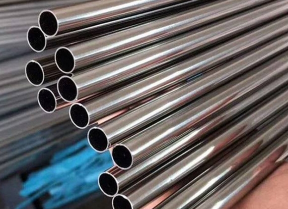 304亚搏足球管焊接时容易出现什么问题