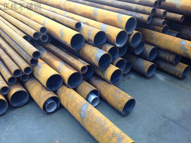 亚搏足球装饰管生锈