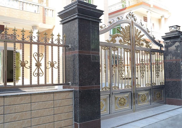 亚搏足球装饰管