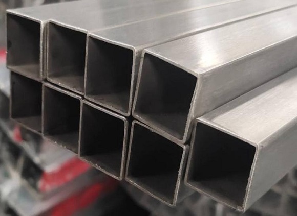 304亚搏足球管如何除锈