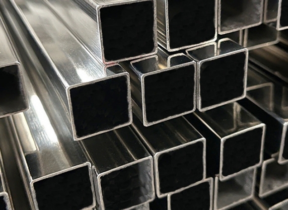 304l亚搏足球的性能及应用