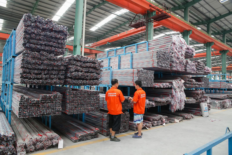 亚搏足球花纹管厂家