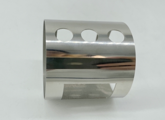 亚搏足球圆管冲孔