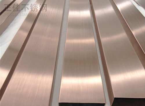 304亚搏足球方管玫瑰金拉丝3