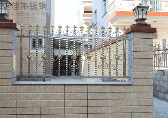 亚搏足球点状花纹管围栏2