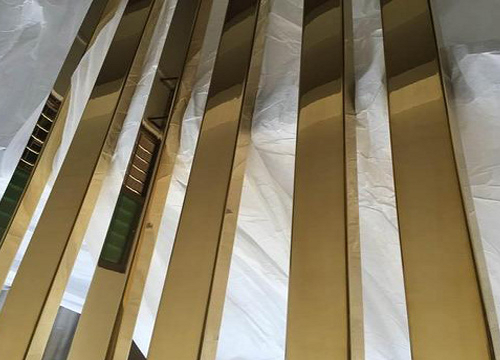 钛金亚搏足球装饰方管2