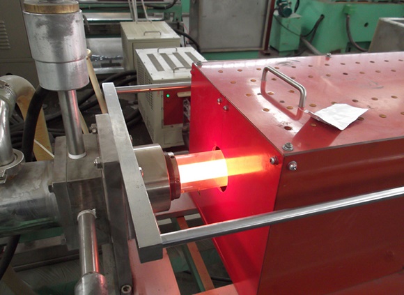 亚搏足球制品管翻边加工开裂的原因与解决方法