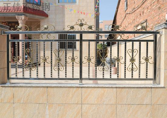 亚搏足球点状花纹管围栏3